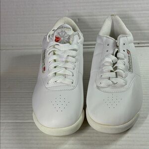 Reebok Men's Classic White Sneakers NEW (not box)